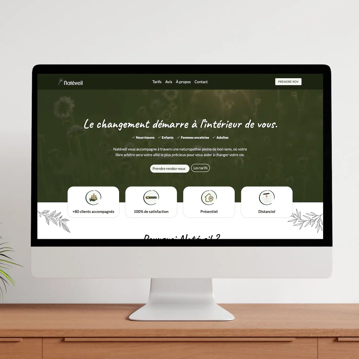 Mockup du site nateveil.com sur une grand ordinateur.