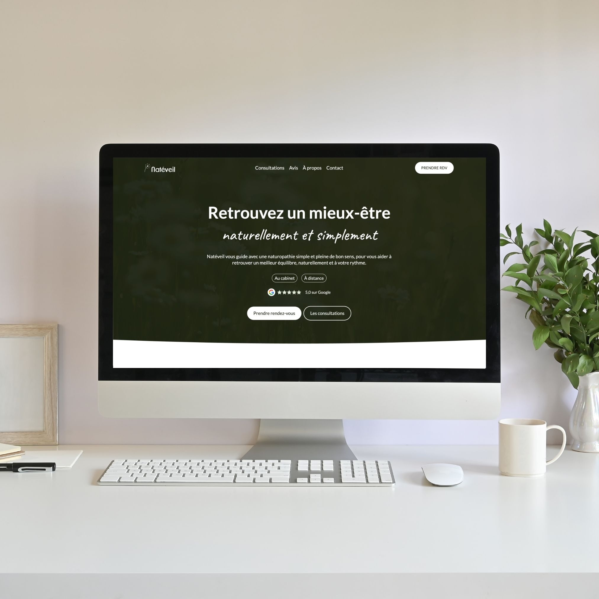 Mockup du site nateveil.com sur un grand ordinateur.