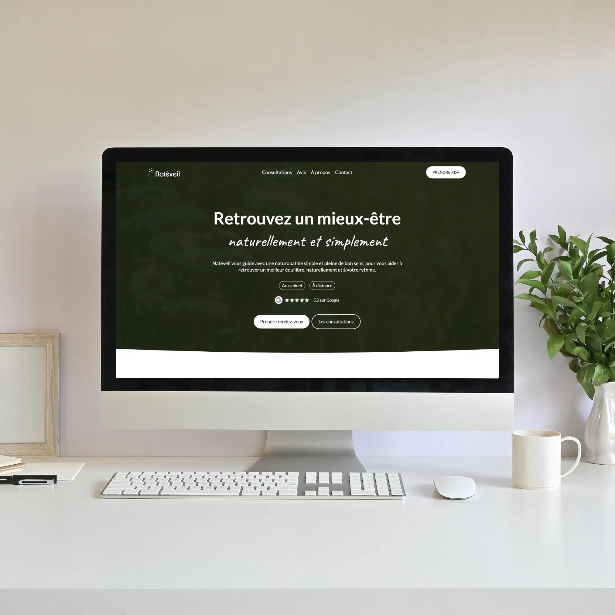 Mockup du site nateveil.com sur un grand ordinateur.