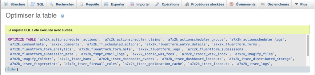 Confirmation de l'optimisation des tables de la base de données WordPress dans phpMyAdmin.