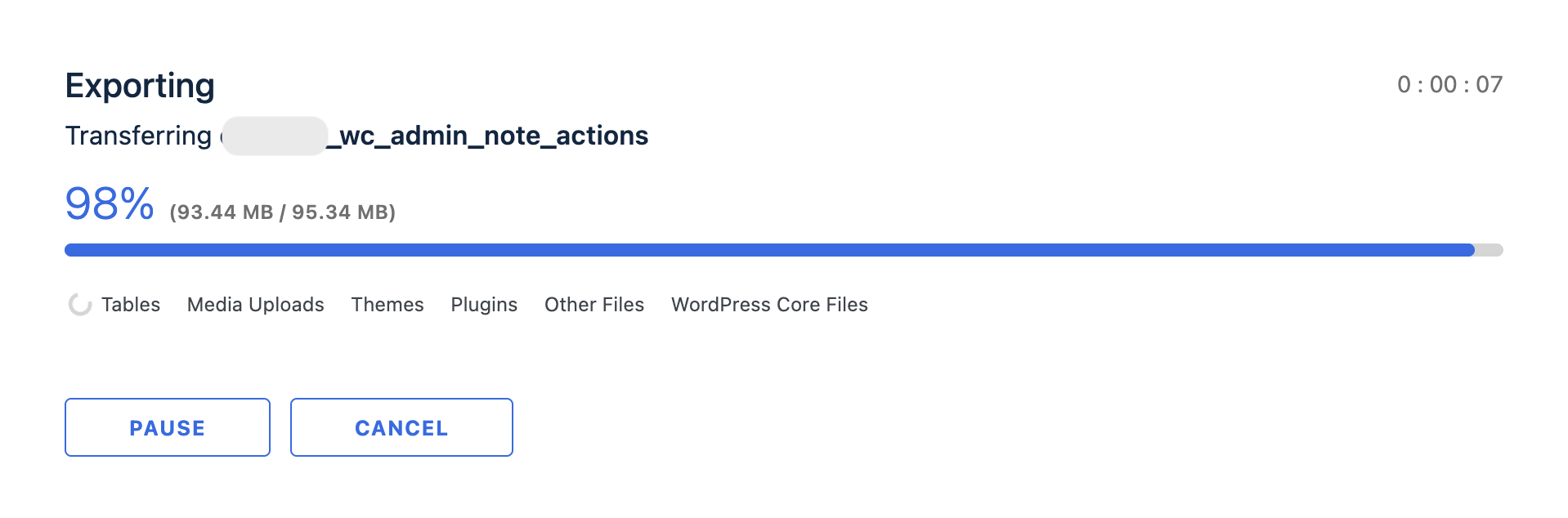 Écran de progression de l'export WP Migrate Lite affichant 98 pourcent et les catégories en cours de transfert.